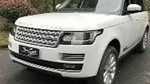 第十五届全运会上海足球代表队启程，徐根宝与水庆霞分享备战策略